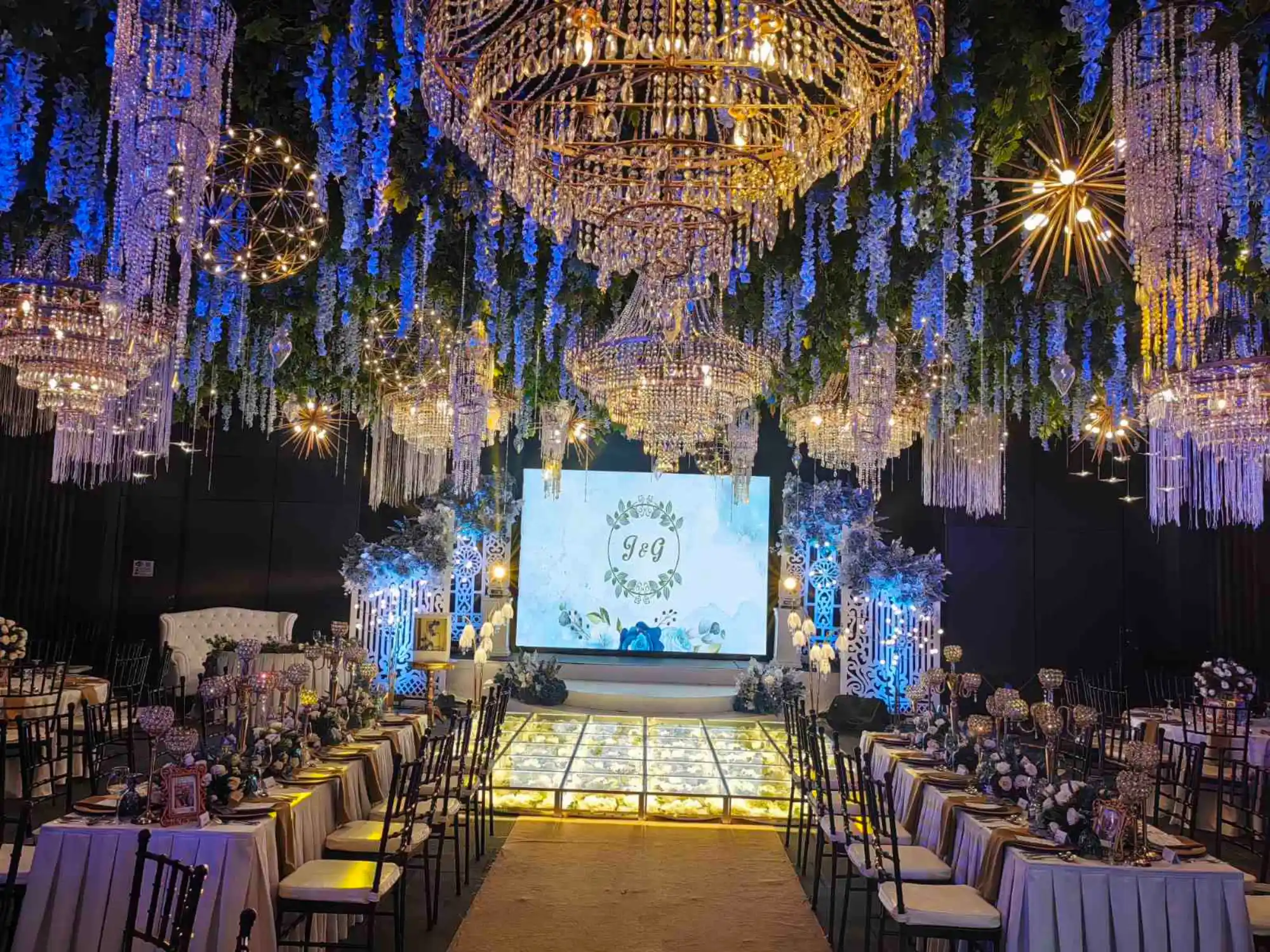 Pavilion escala tagaytay