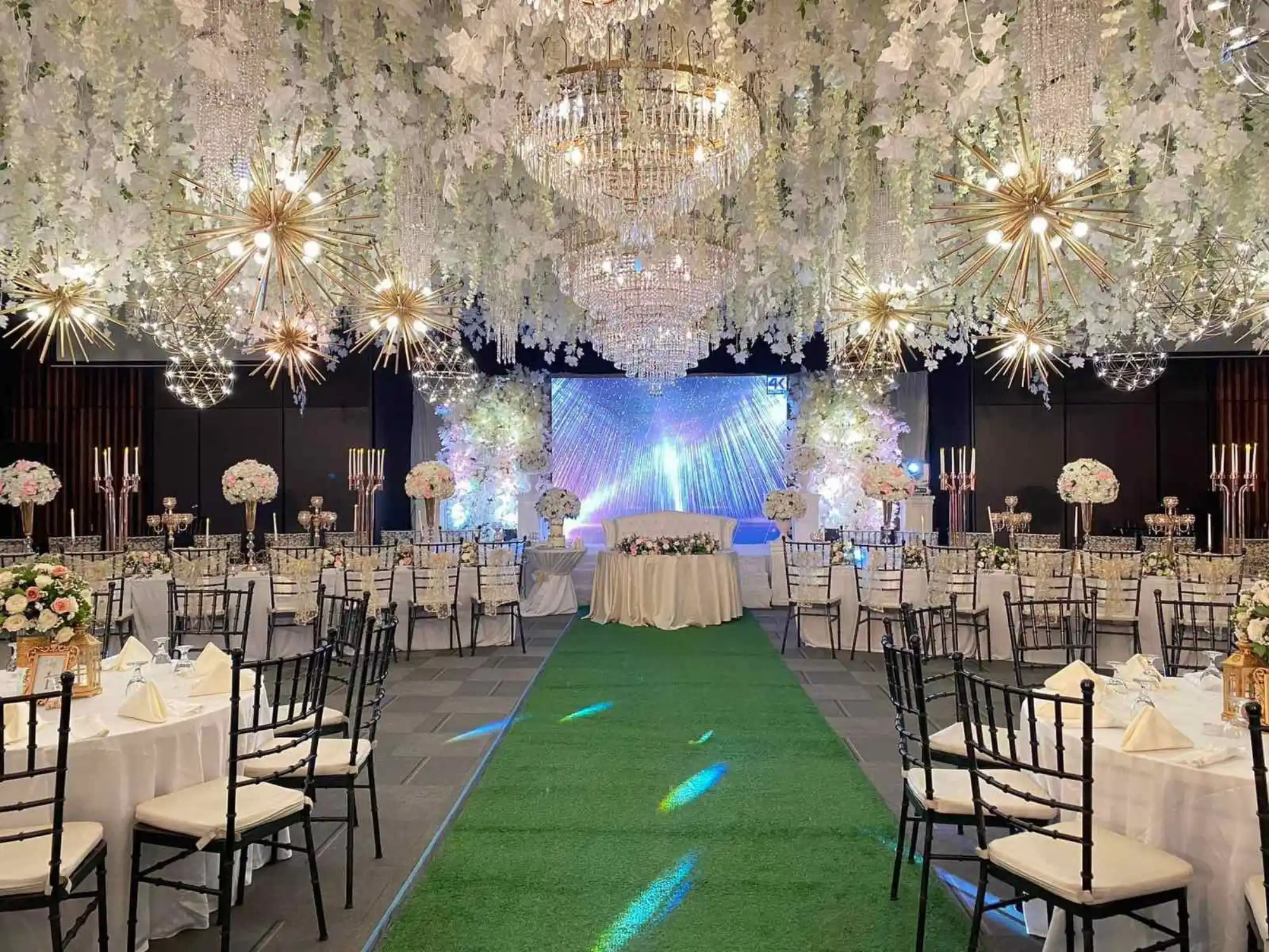 Pavilion escala tagaytay