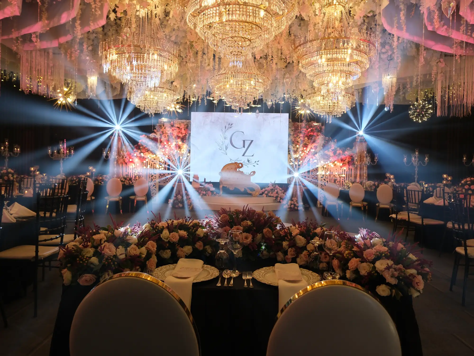 Pavilion escala tagaytay